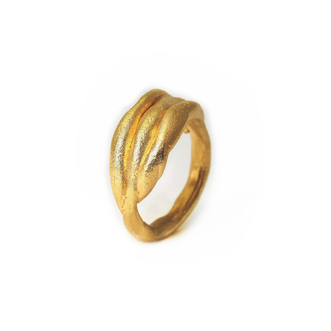 Issa Ring