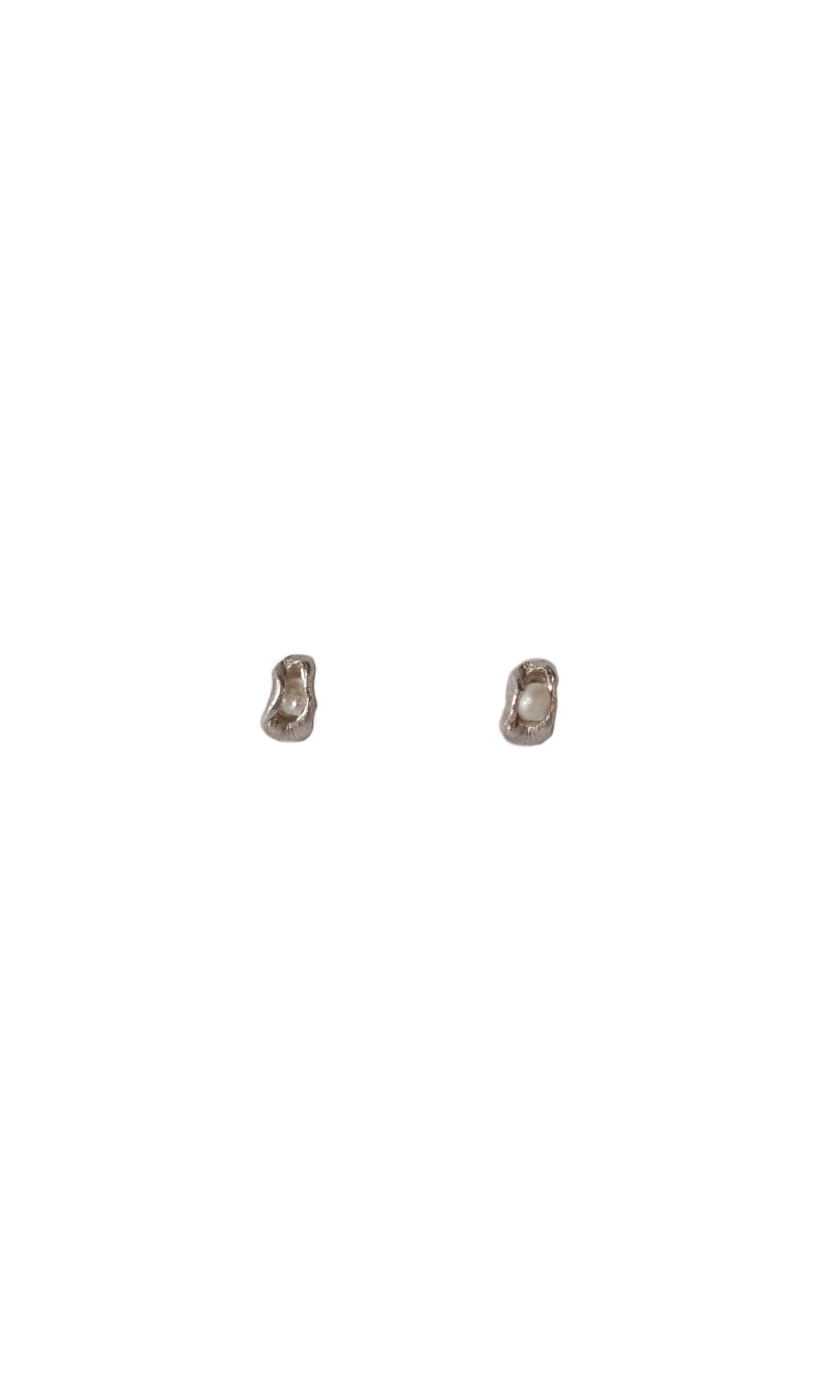 Cravinho Earrings