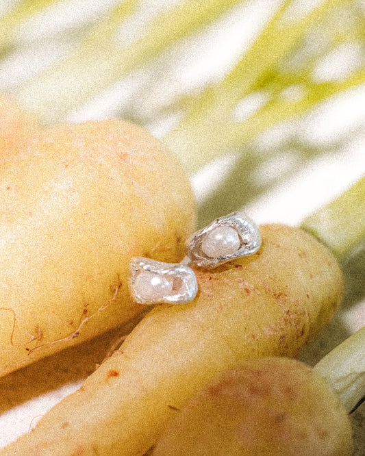Cravinho Earrings
