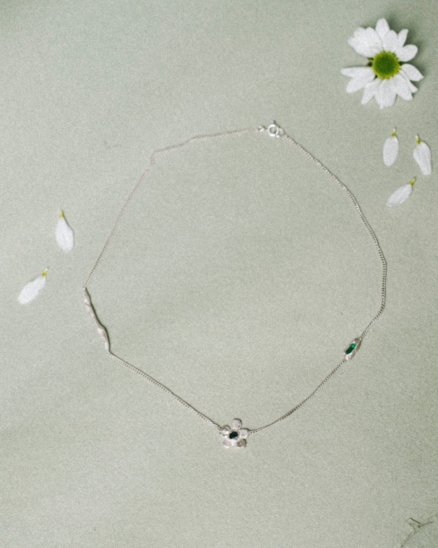 Desabrochar Necklace