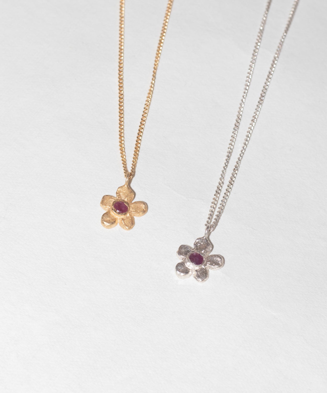Flor Necklace
