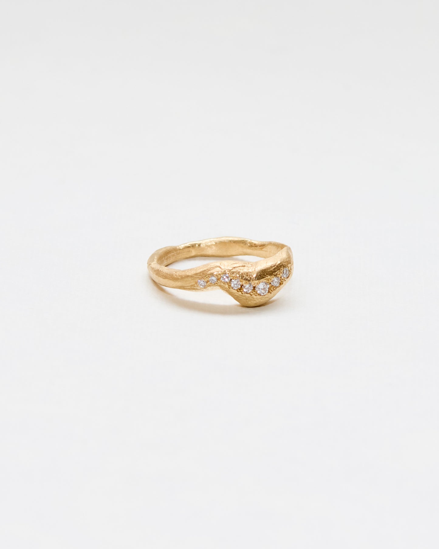 Momento ring