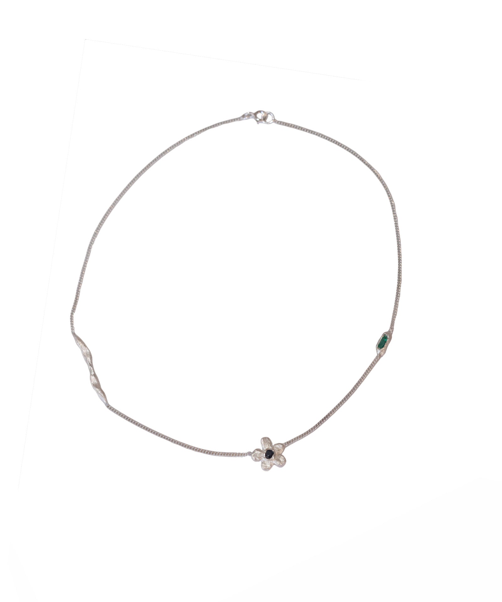 Desabrochar Necklace