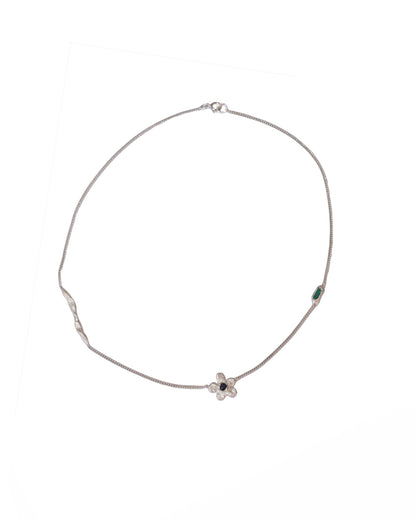 Desabrochar Necklace